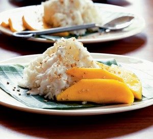 Sticky rice with mango