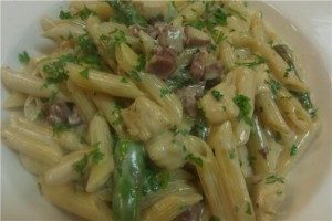 Penne with Prosciutto, Chicken and Asparagus in a cream sauce